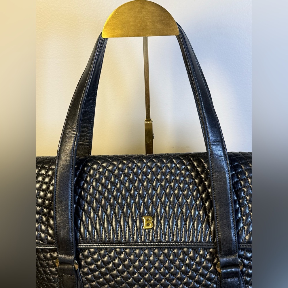 vintage Bally black diamond quilting pattern leather handbag. B" logo, - Picture 4 of 15